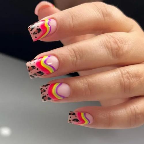 Color-Your-Summer-with-Rainbow-Nails-4 (1)