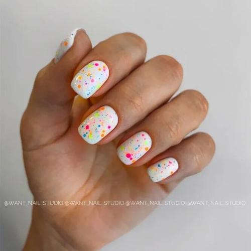 Colorful-Dotted-Nails-For-A-Homecoming-Party-2