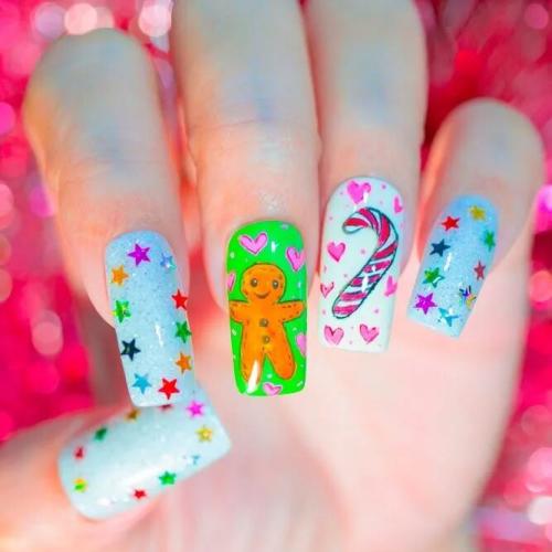 Colorful-Star-Nails-1
