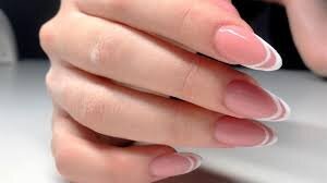Contrasting-French-Manicure-8