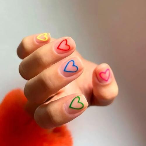 Crazy-Colored-Homecoming-Nail-Art-1