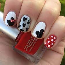 Cute-Disney-Short-Nails-3