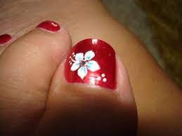Cute-Flower-Toe-Nail-Designs-3