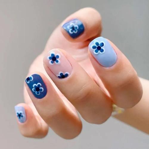Cute-Flowers-Nail-Designs-1