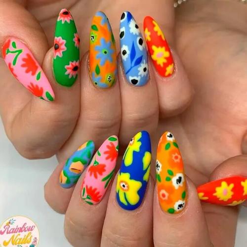 Cute-Flowers-Nail-Designs-3