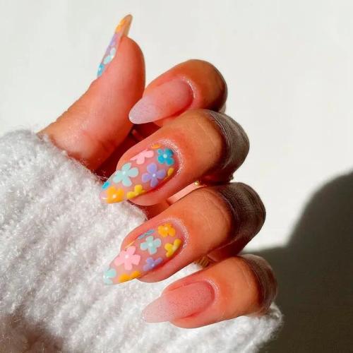 Cute-Flowers-Nail-Designs-5