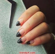 Cute-Heart-Accent-for-Black-Nail-10