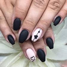 Cute-Heart-Accent-for-Black-Nail-10 (1)