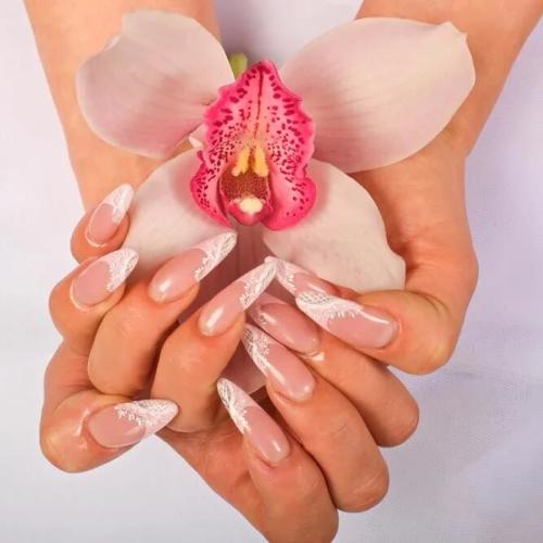 Cute-Ideas-for-Wedding-French-Nails-1