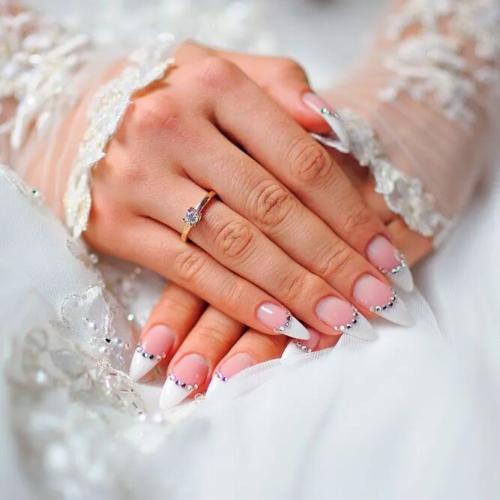 Cute-Ideas-for-Wedding-French-Nails-3