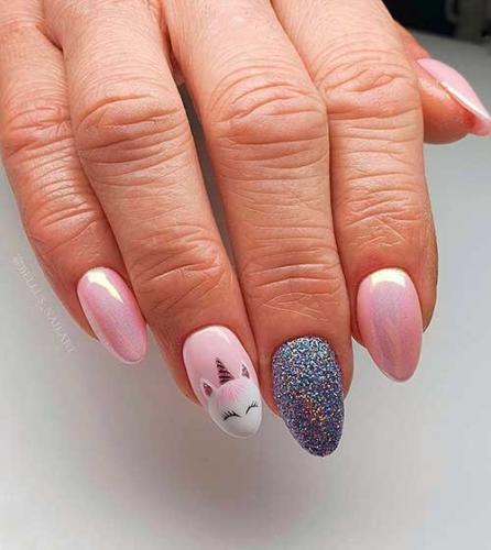 Cute-Pink-Nails-With-Unicorn-Art-4