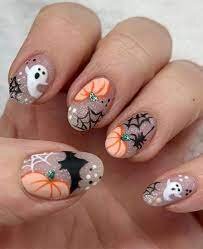 Cute-Spooky-Fall-Nails-2