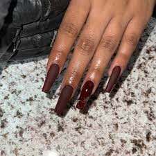 Dark-Burgundy-Classy-Nails-9