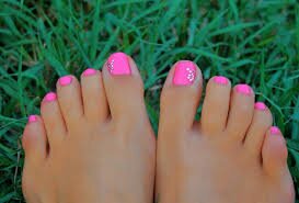 Dark-Color-Ideas-for-Toes-7