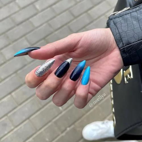 Dark-Cute-Ombre-Nails-3