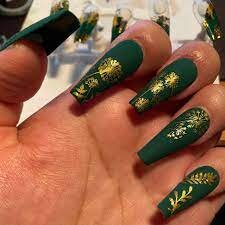 Dark-Matte-Green-Nails-5