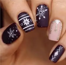 Dark-Shaded-Holiday-Nails-8