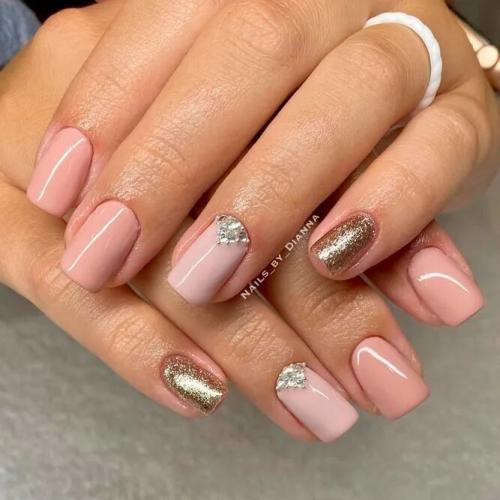 Dazzling-Combination-Gold-Glitter-Nails-Rhinestones-1