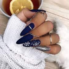 Deep-Blue-Winter-Nails-7