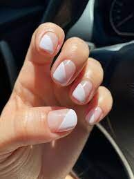 Diagonal-French-Manicure-2