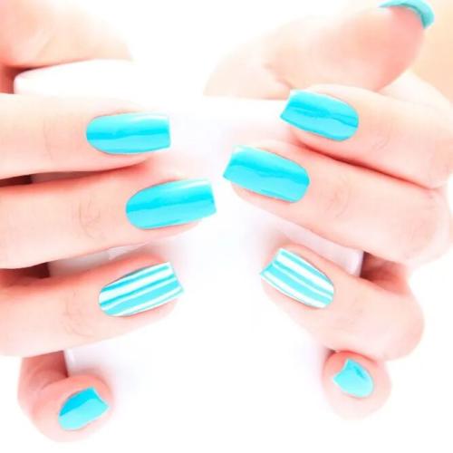 Dusty-Blue-Summer-Nail-Designs-4