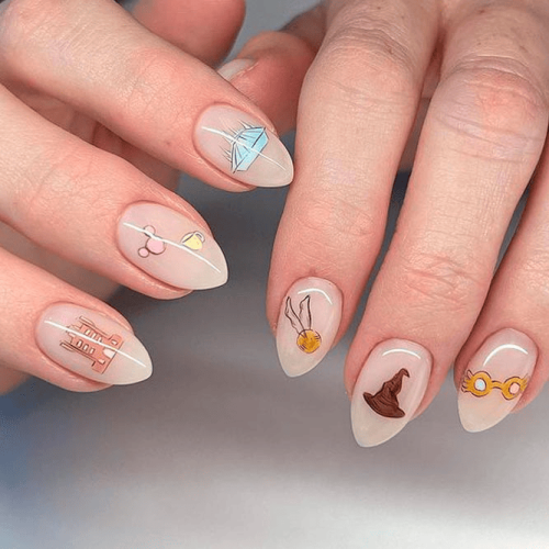 Easy-Harry-Potter-Nails-1