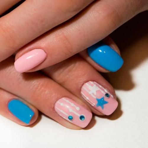 Elegant-And-Stylish-3D-Star-Nails-Designs-1