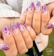 Elegant-And-Stylish-3D-Star-Nails-Designs-10