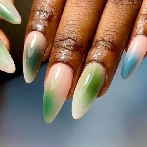 Elegant-Designs-for-Almond-Nails-3