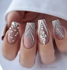 Elegant-Rhinestone-Accent-Classy-Nails-Design-7