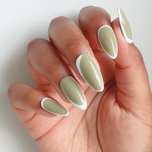 Elegant-Sage-Green-Wedding-Nails-1