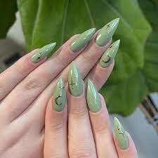 Elegant-Sage-Green-Wedding-Nails-3