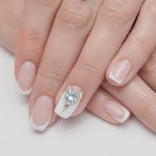 Elegant-Short-Nails-For-Homecoming-6