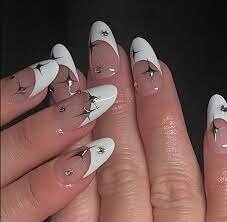 Elegant-Short-Nails-For-Homecoming-9