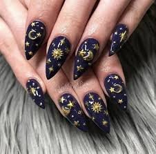 Fairy-Stars-and-Moon-Nail-Art-5