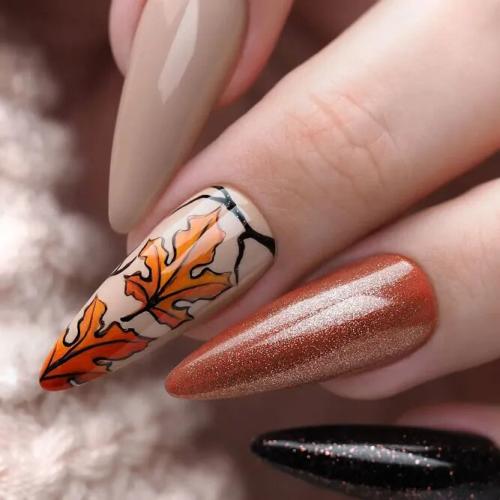 Fall-Manicure-With-Leafy-Art-2
