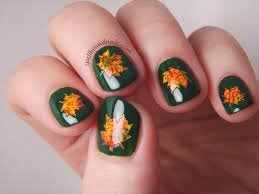 Fall-Manicure-With-Leafy-Art-7