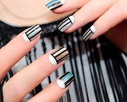 Fancy-Nails-Designs-Using-Stripes-3