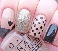 Fancy-Nails-With-Dots-3