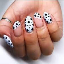 Fancy-Nails-With-Dots-4