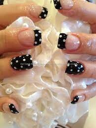Fancy-Nails-With-Dots-5