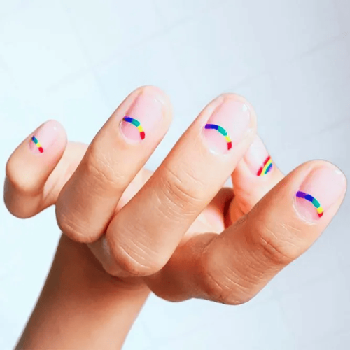 Fantasy-Nails-with-Rainbow-2