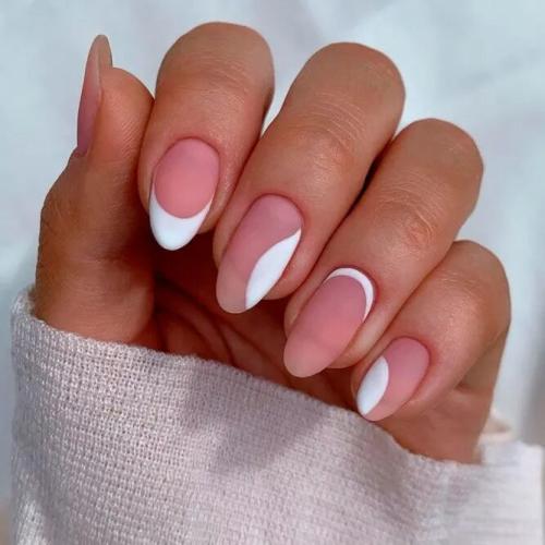 Feminine-Negative-Space-White-Nail-Art-1