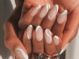 Feminine-Negative-Space-White-Nail-Art-7