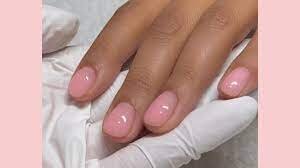 Feminine-Nude-Pink-Nails-8