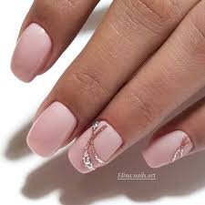 Feminine-Nude-Pink-Nails-9