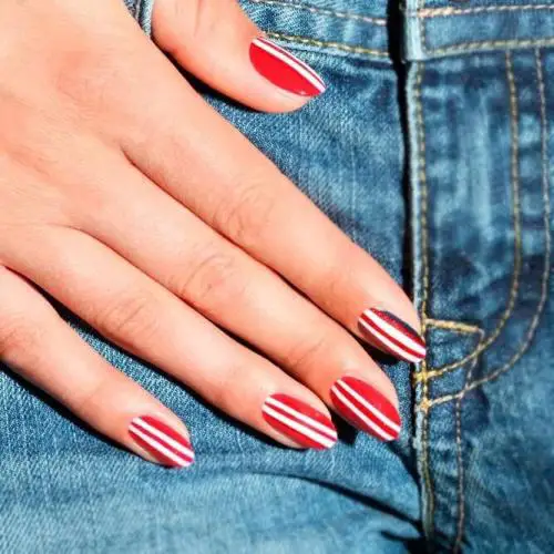 Festival-Nails-–-Stripes-Art-3