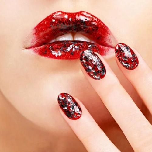 Festive-Luxury-Nails-1