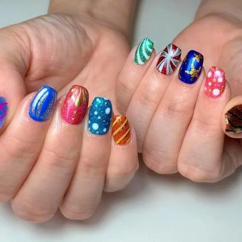 Flashing-Fireworks-Nail-Art-1