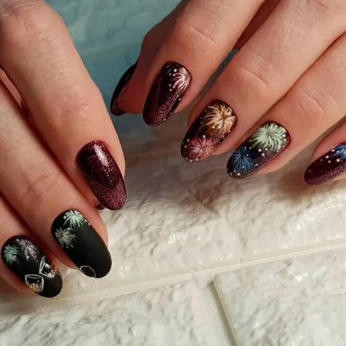 Flashing-Fireworks-Nail-Art-2